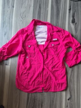 PFG Women’s Lightweight Hot Pink Button-Up Shirt Fishing Jacket M